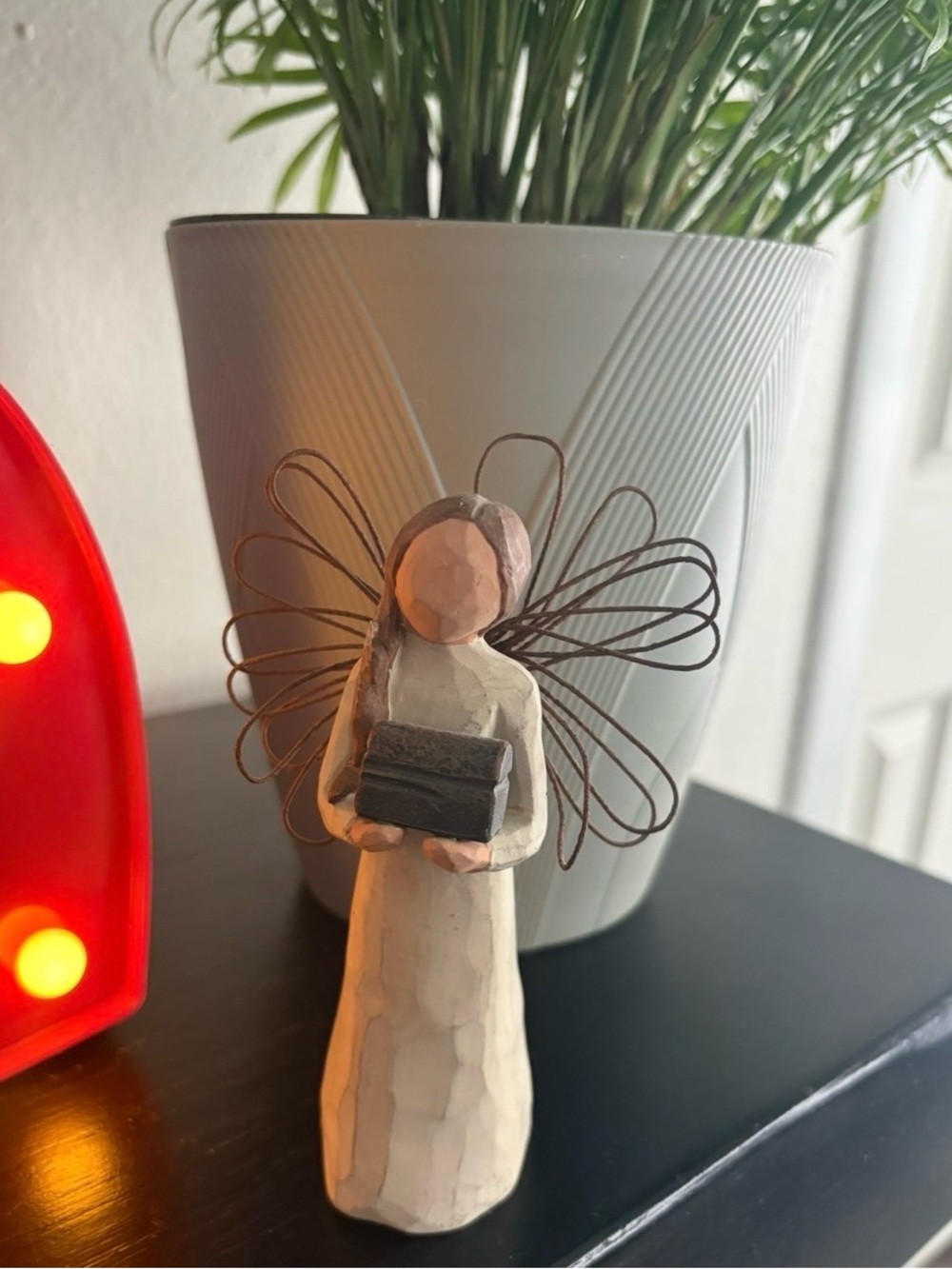 Willow Tree Cream Angel with Brown Wire Wings and Black Book